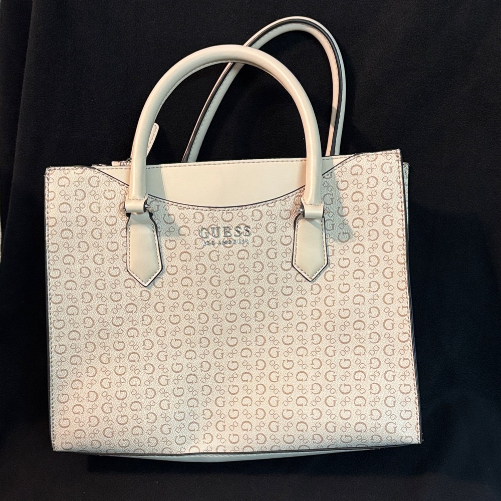 GUESS purse cream monogram